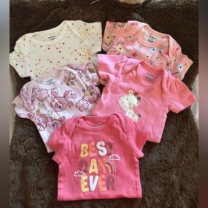 Baby girl clothes bundle 🎀